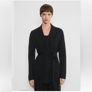 Aritzia - Babaton Ty Short Cardigan